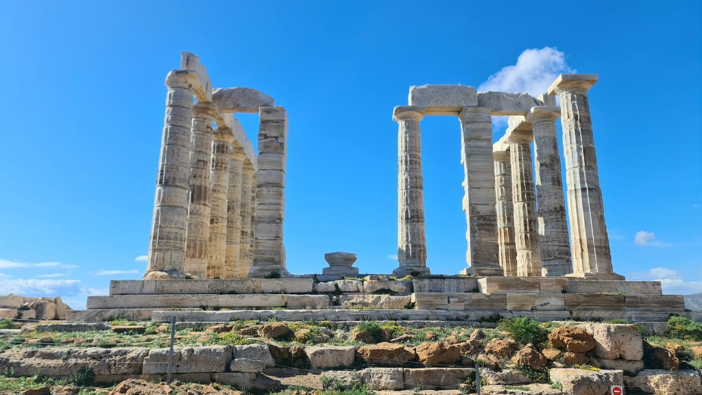 Cum a afectat geografia Greciei Antice dezvoltarea sa